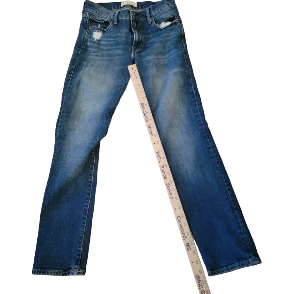 Gap Womens Blue Regular Fit Mid Wash‎ Distressed Straight Leg Jeans Size 28